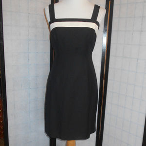 Ann Taylor Black & White Fitted Dress Size 8 NWT